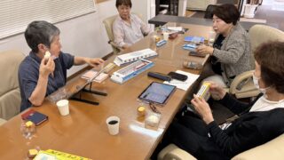 スマホで調べて、LINEで投票！東京駅のお土産を選びました